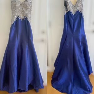 Andrea&Leo Couture, sz 10